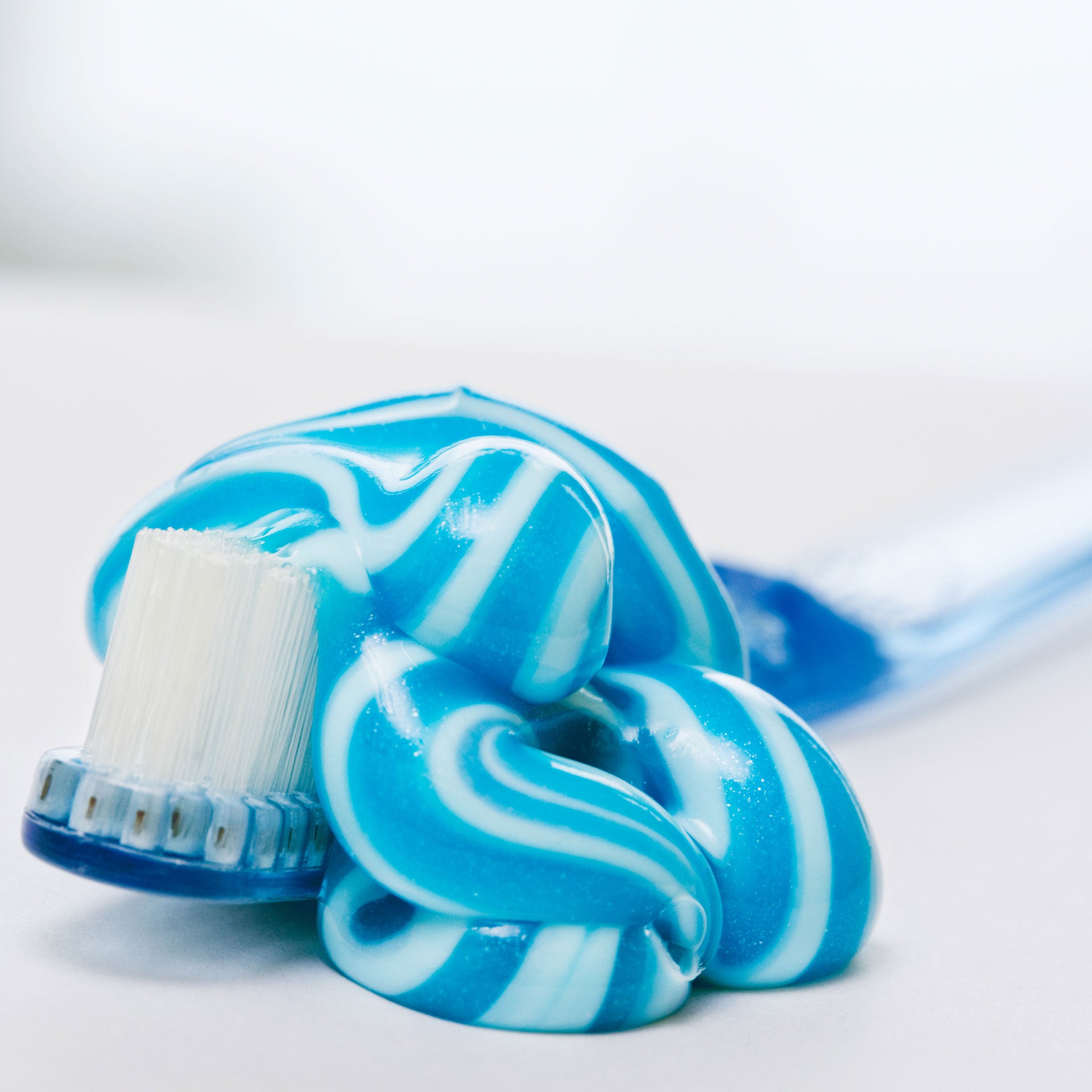 HOW CLEAN IS YOUR TOOTHPASTE?